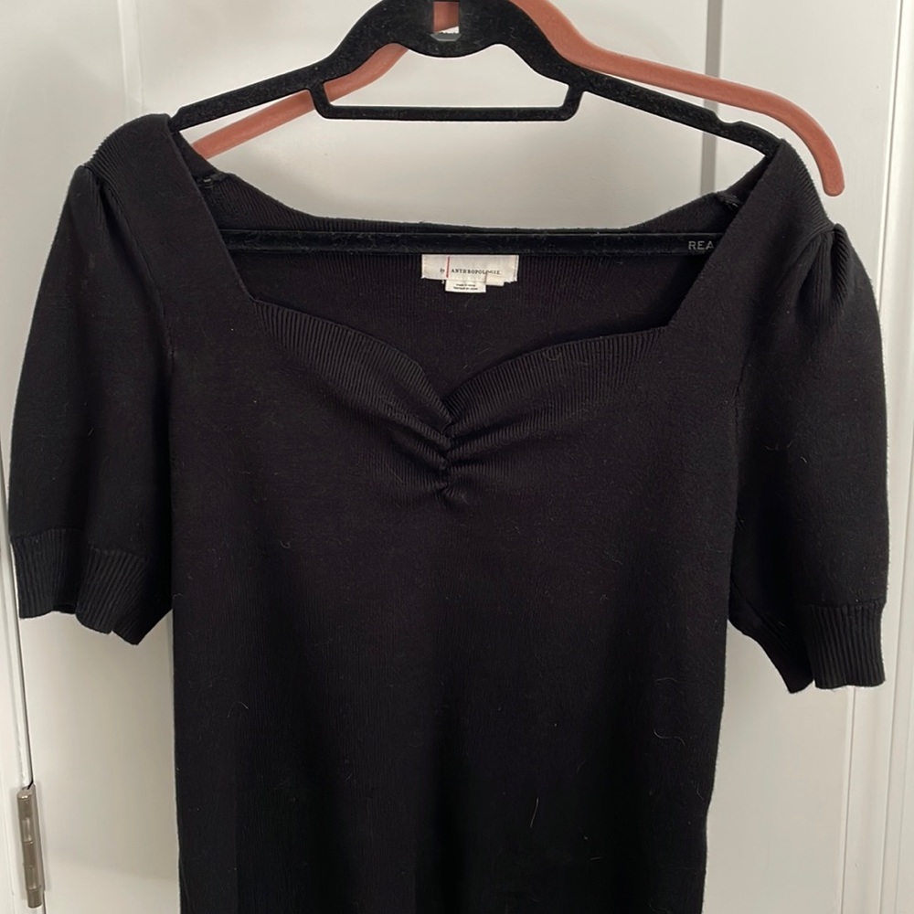 Black Anthropologie sweetheart neckline short sleeve sweater, size large